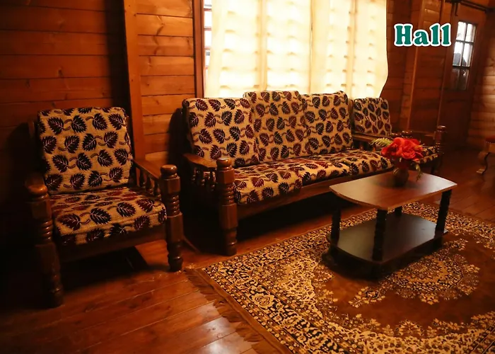 Joy Eco Woodhouse - 3 Bhk House (Adults Only) Villa Ooty